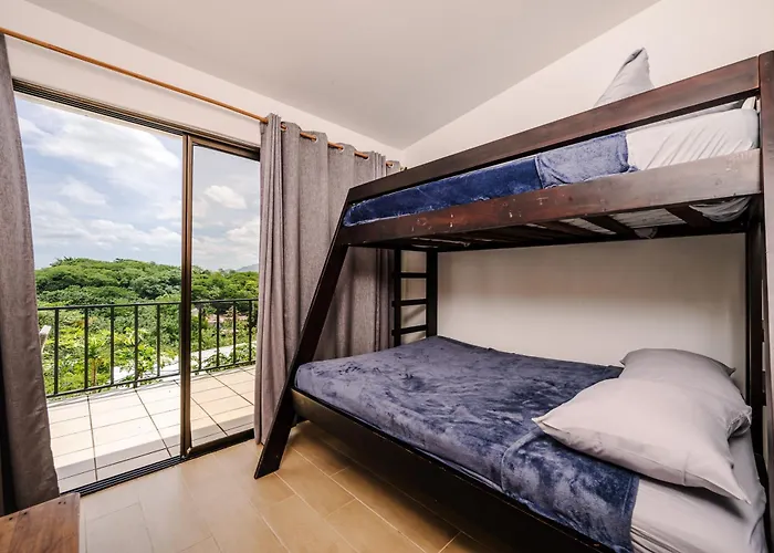 Private With Amazing Mountain Views Near Tam